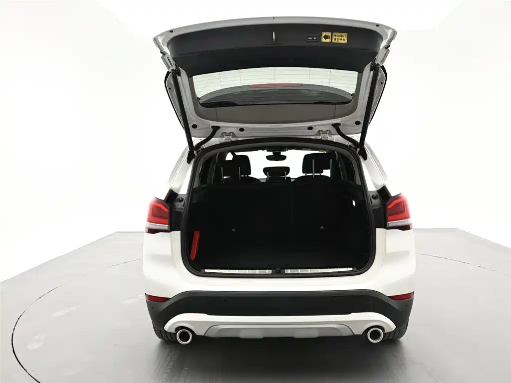 BMW X1 2020 sDrive20Li Premium Edition фото 8