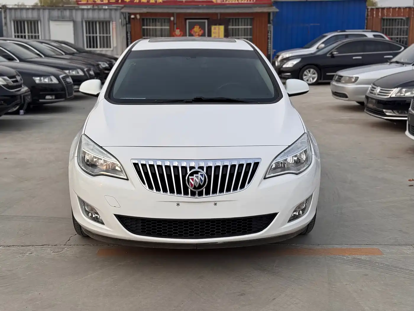 Buick Excelle 2013 Model XT 1.6L Automatic Fashion фото 2