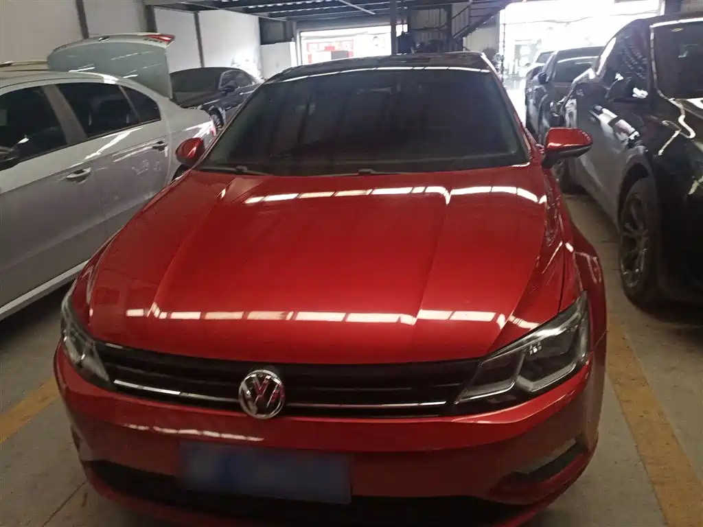 Volkswagen Lamando 2017 230TSI DSG Trend Edition фото 3