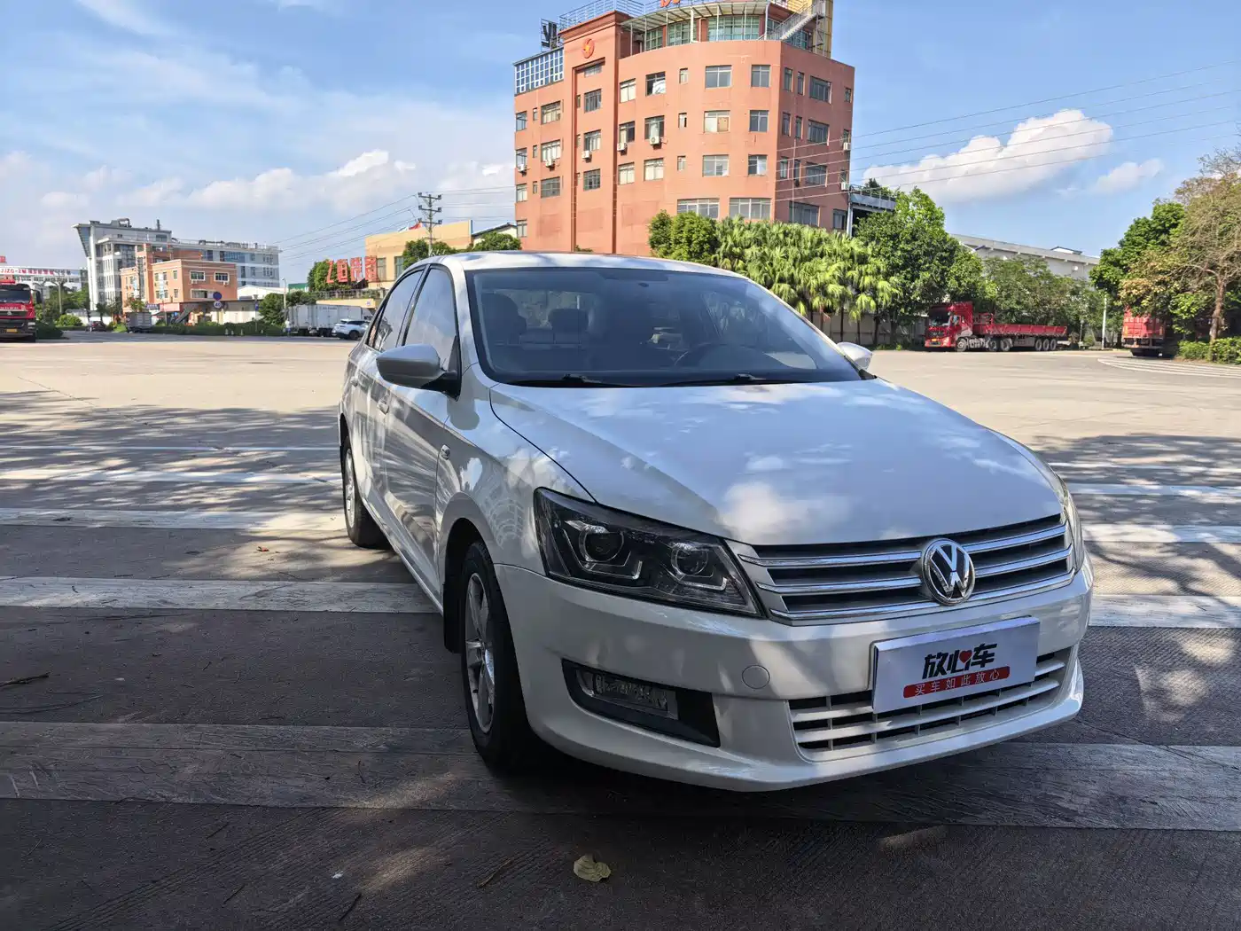 Volkswagen Santana 2015 1.6L Automatic Comfort Edition фото 3