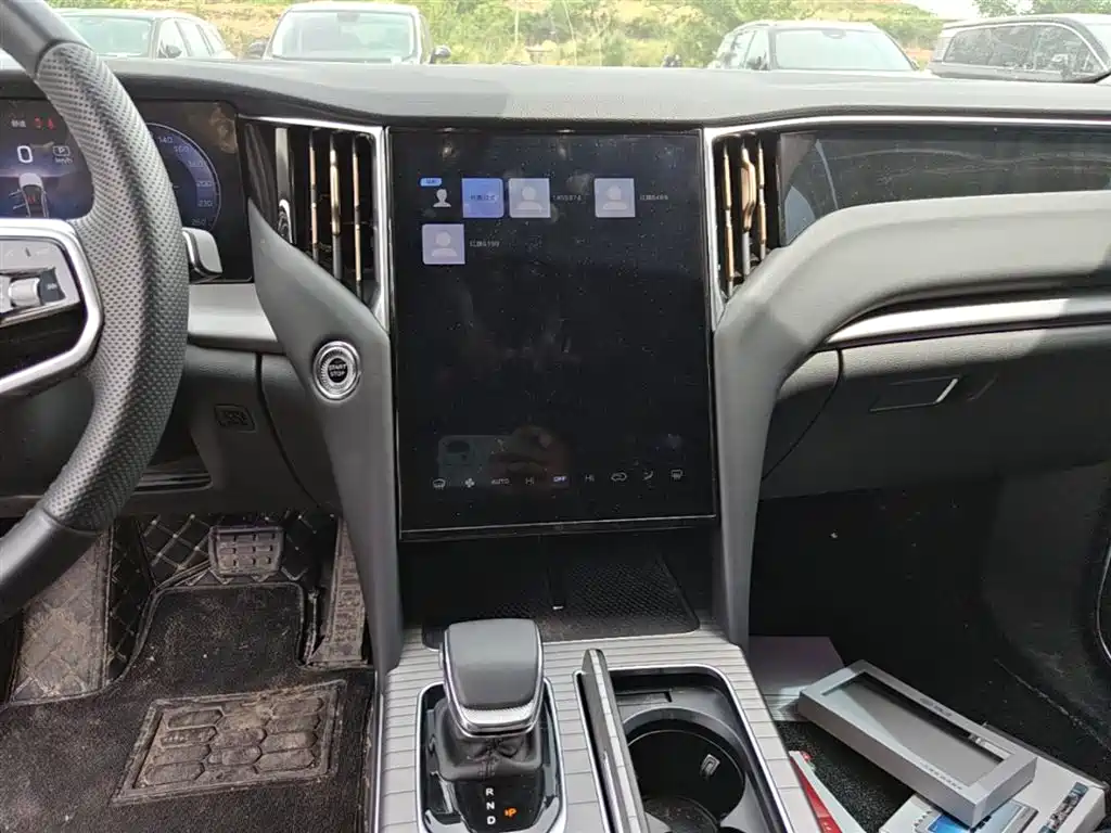 Hongqi HS7 PHEV 2024 2.0T PHEV AWD Qichang Edition 7-seater фото 13