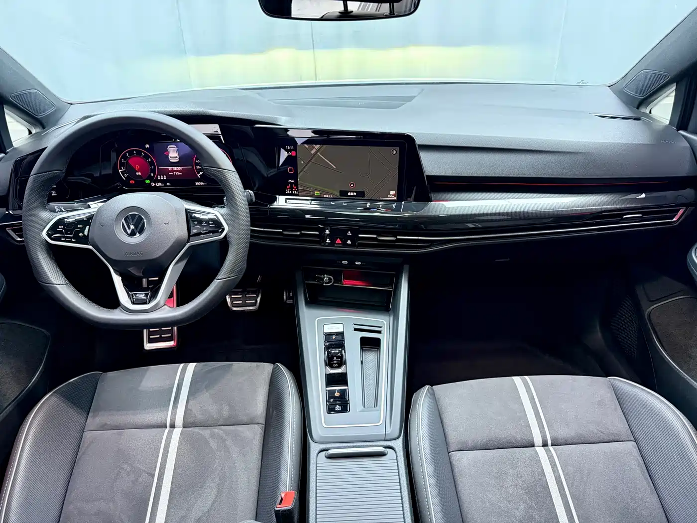 Volkswagen Golf 2023 280TSI DSG R-Line Lite фото 8