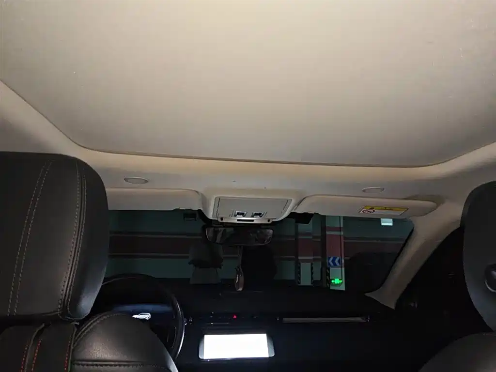 Land Rover Range Rover Evoque 2021 Range Rover Evoque L 249PS R-Dynamic S Performance Edition фото 9