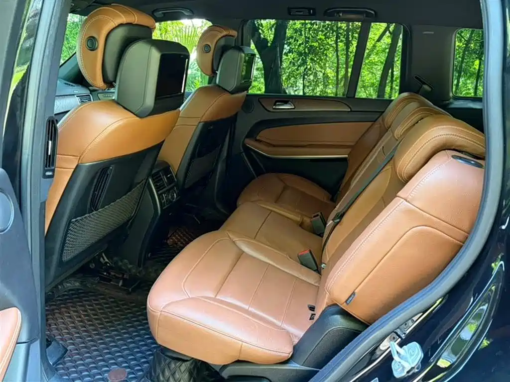 Mercedes-Benz GLS 2016 GLS 500 4MATIC фото 7