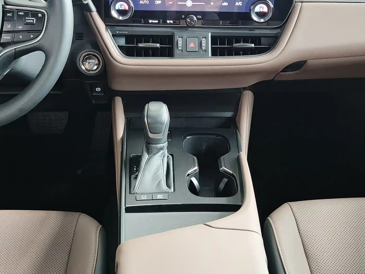 Lexus ES 2026 2025 300h Ultimate Edition