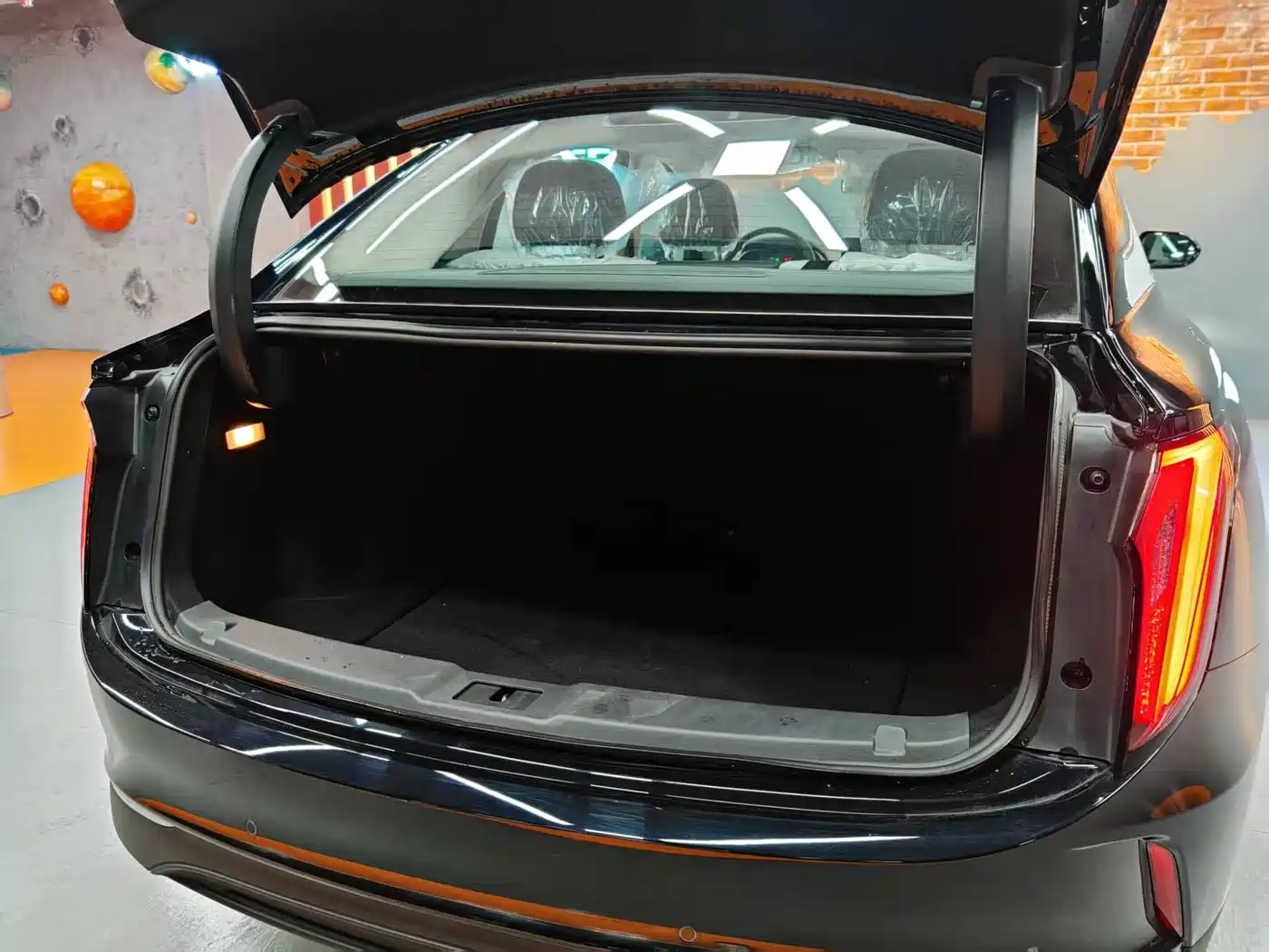 Hongqi E-QM5 2025 610km PLUS фото 29