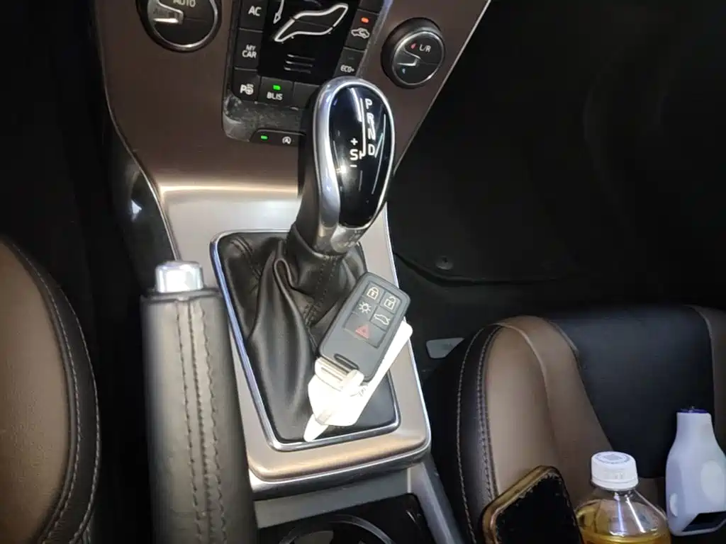 Volvo V40 2018 2017 Cross Country T3 Inscription