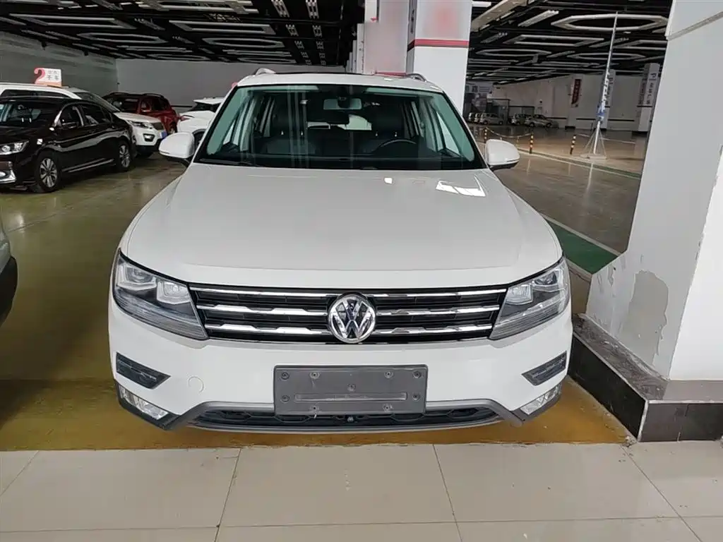 Volkswagen Tiguan L 2019 Facelift 330TSI Auto 2WD Panorama Comfort China VI фото 3