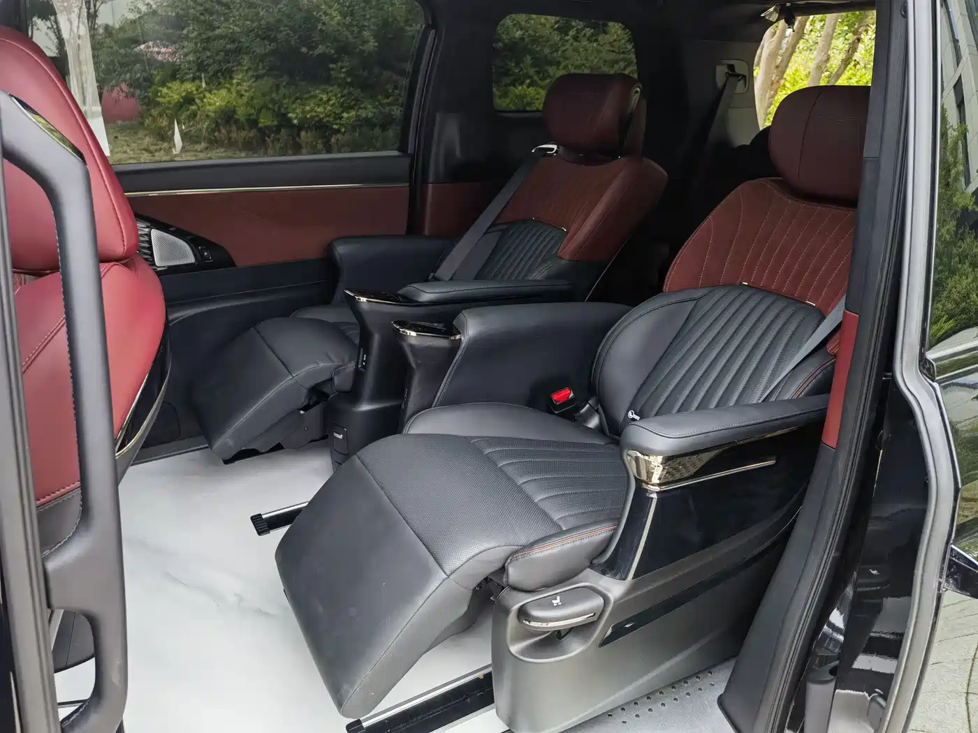 GAC Trumpchi Trumpchi M8 2024 Patriarch Series 400T Ultimate Edition фото 17