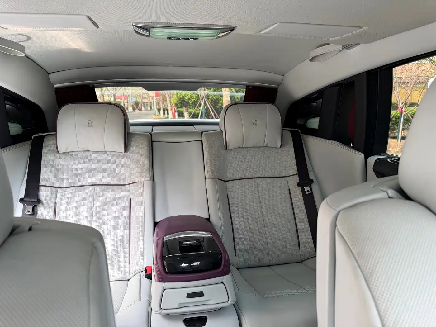 Rolls-Royce Phantom 2004 Model 6.7L Standard Version фото 7