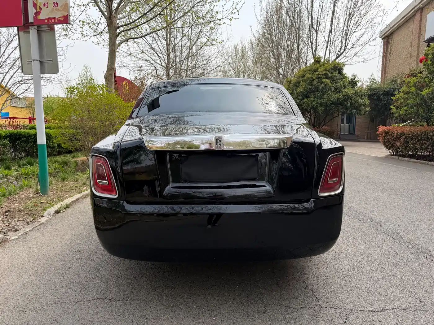 Rolls-Royce Phantom 2004 Model 6.7L Standard Version фото 9