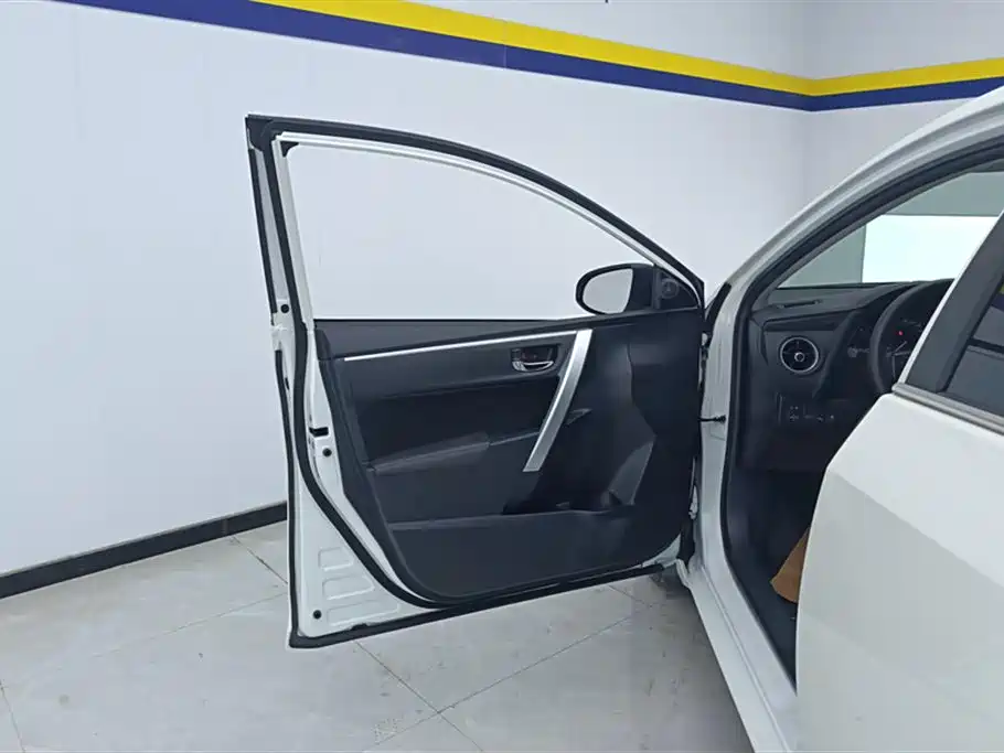 Toyota Levin 2017 Facelift 185T CVT Elite Edition China VI фото 7