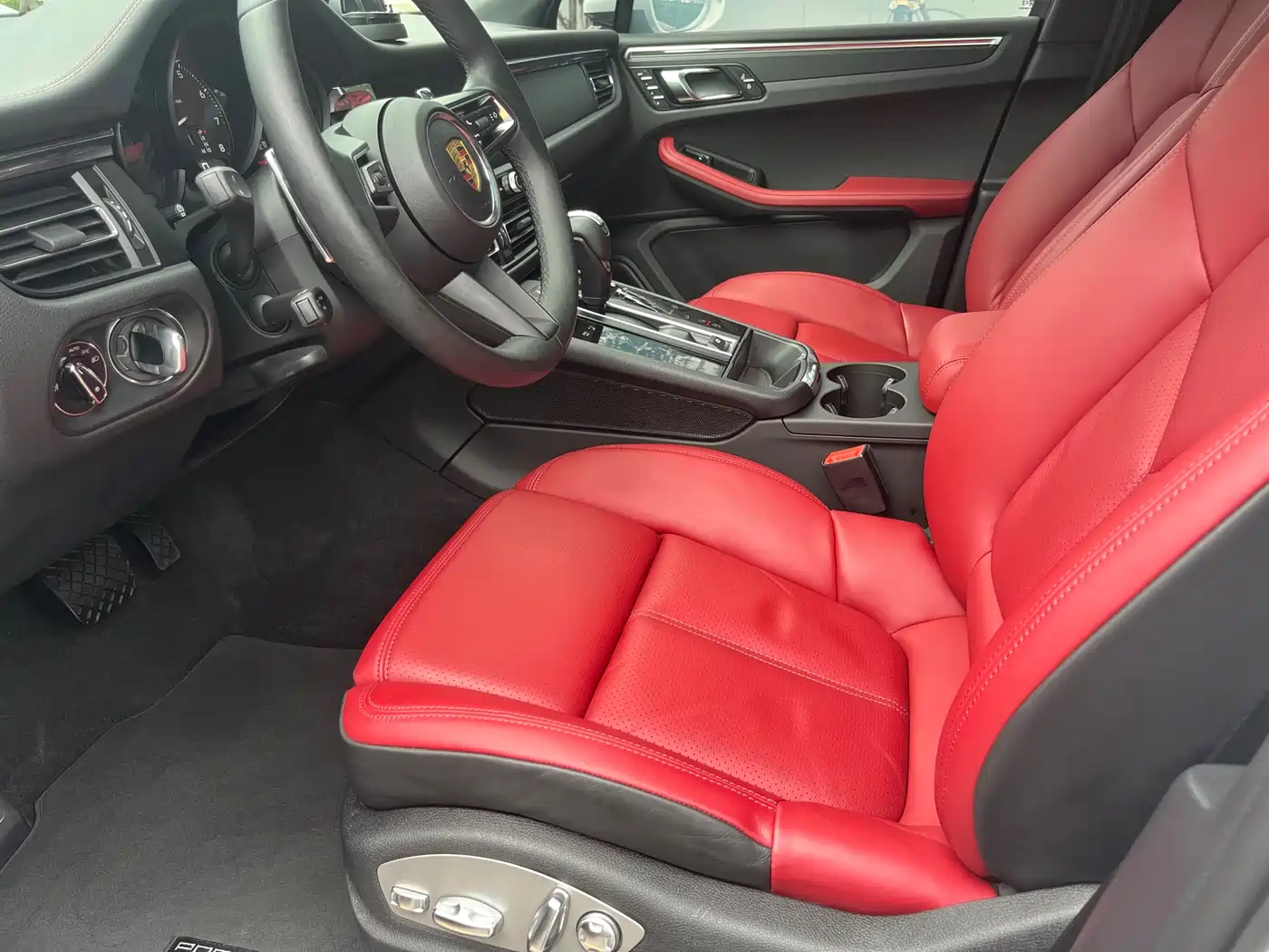 Porsche Macan 2025 Macan 2.0T Dream Chaser Edition фото 13