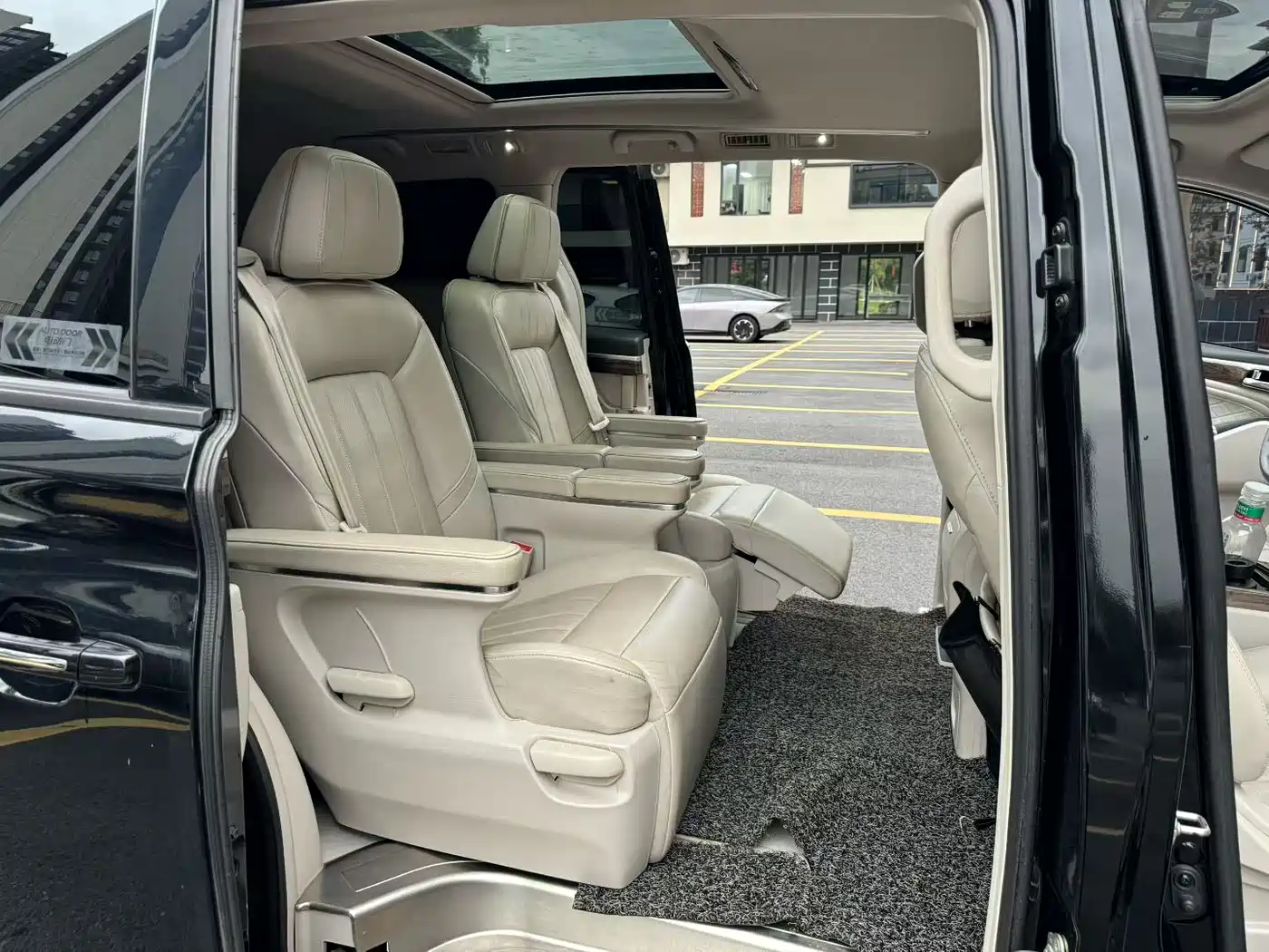GAC Trumpchi Trumpchi M8 2018 320T Premium Edition фото 7