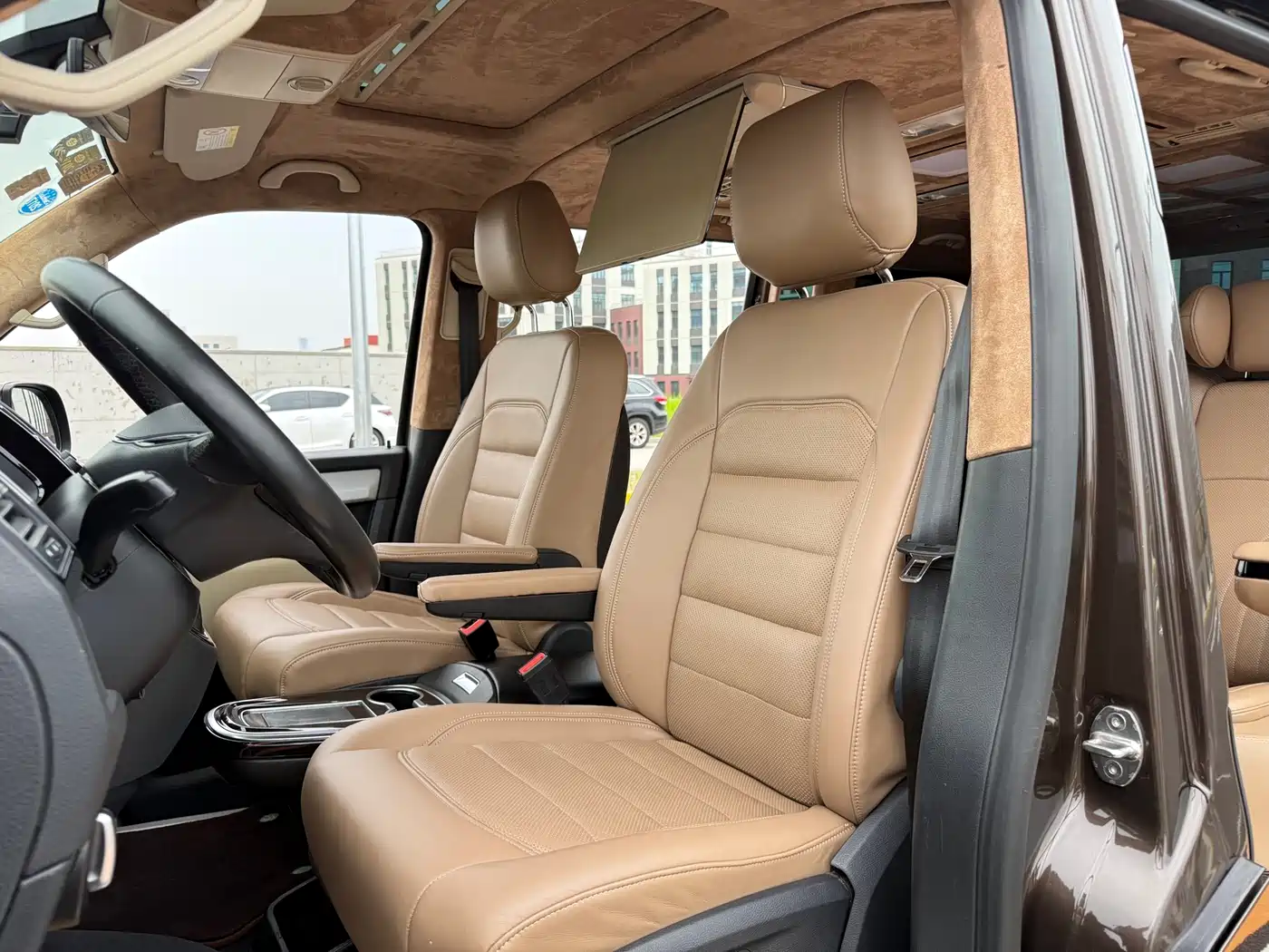 Volkswagen Multivan 2016 2.0TSI 4WD Prestige 7-Seater фото 11