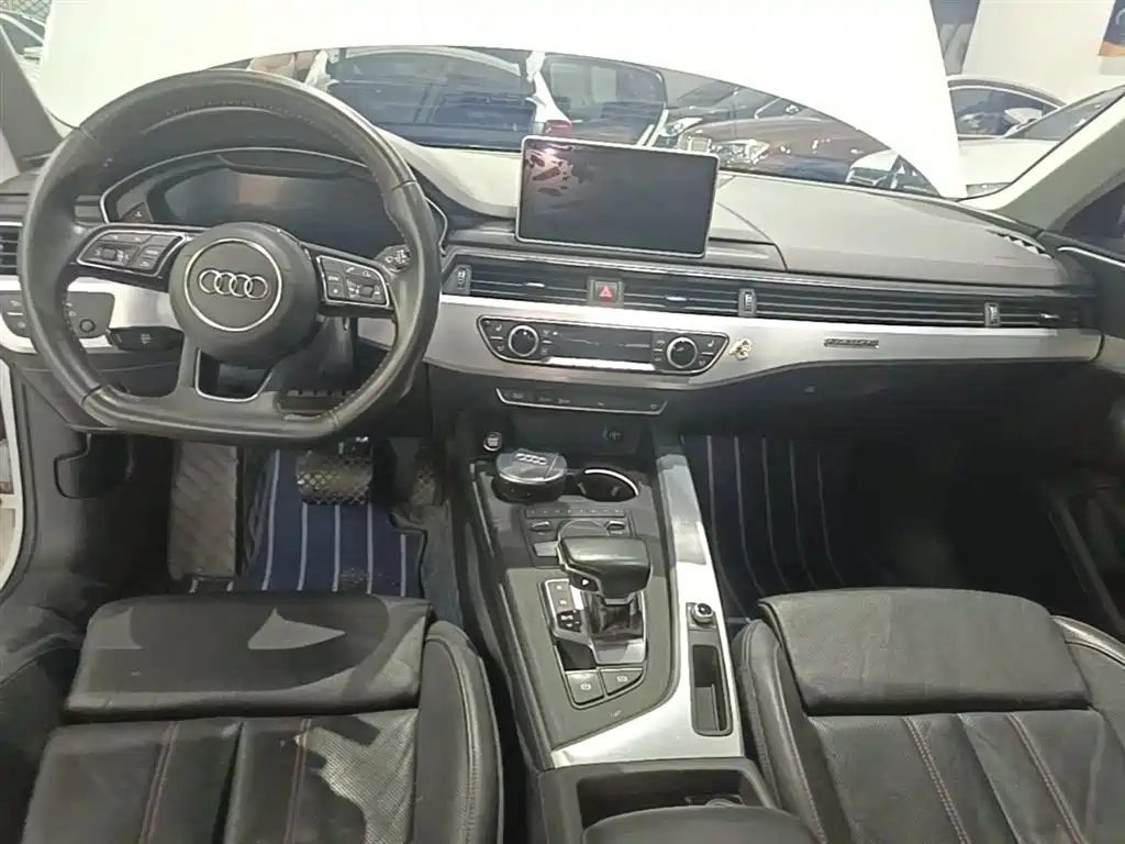 Audi A4L 2017 45 TFSI quattro Special Edition фото 10