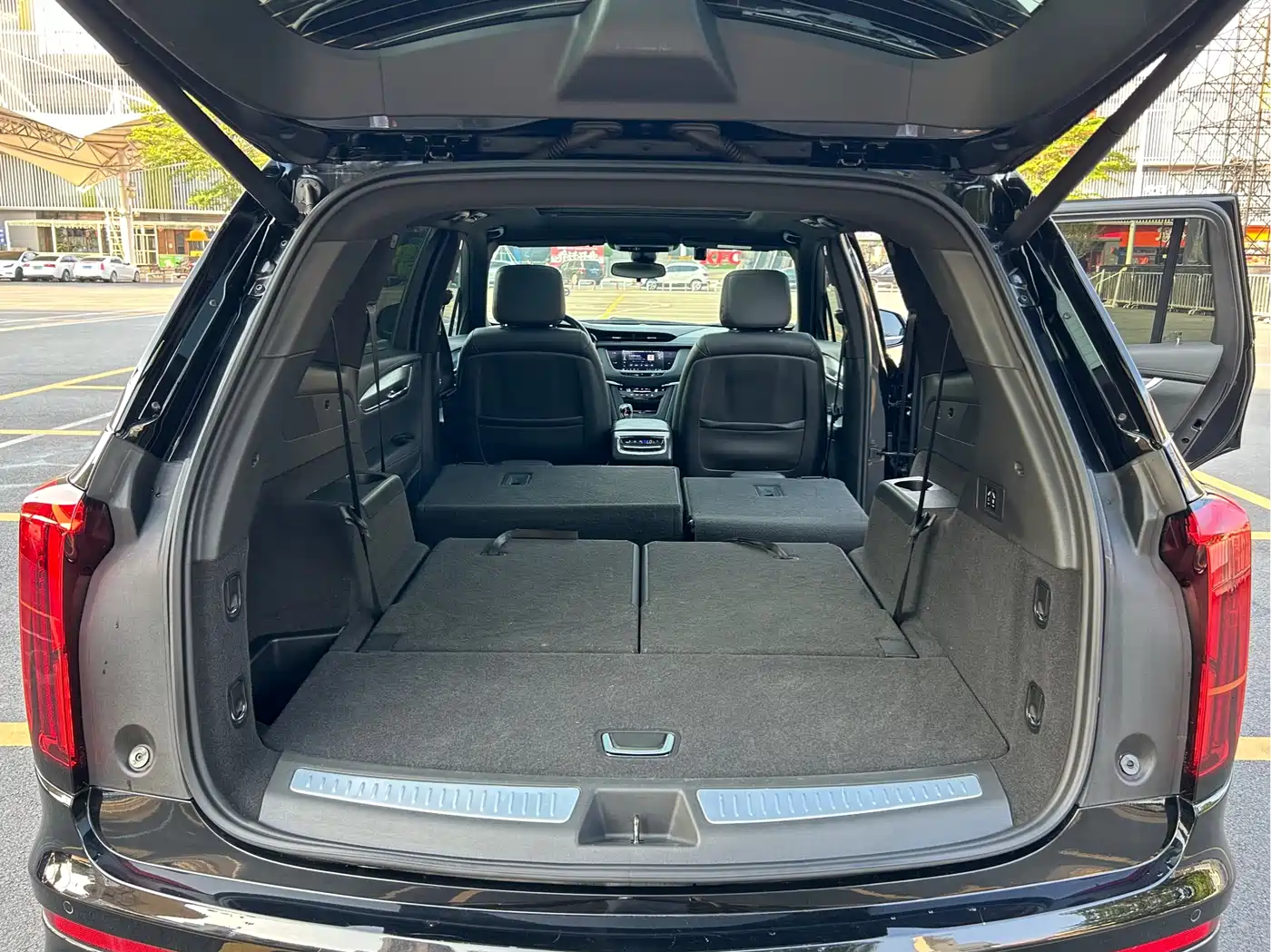 Cadillac XT6 2020 28T 7-Seater AWD Trend Edition фото 17