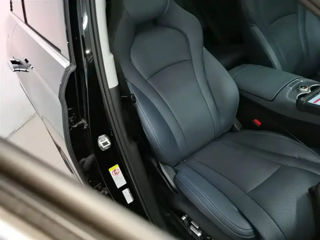 BYD Hai Shi 07 DM-i 2025 150 Pilot+ Edition фото 25