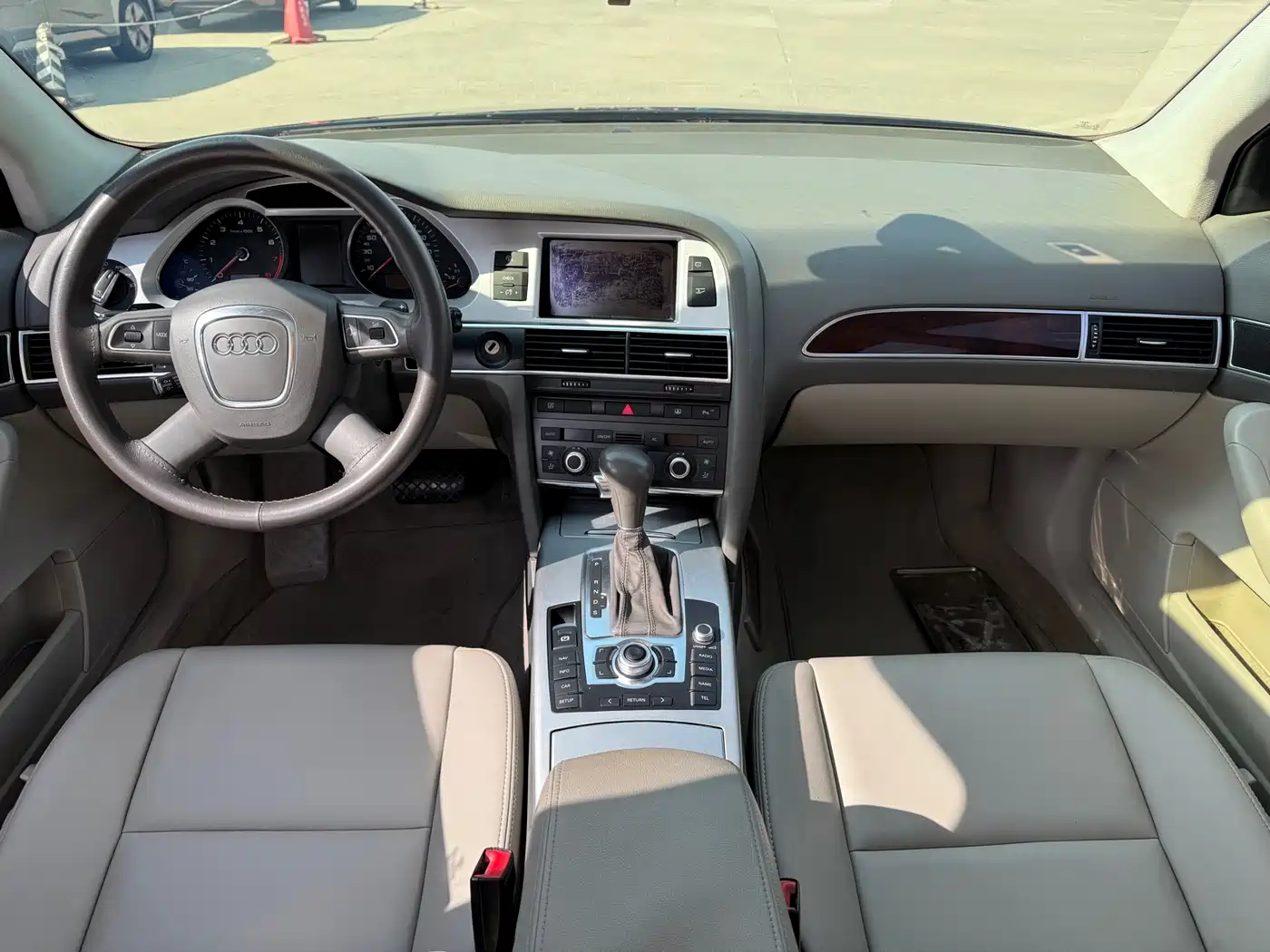 Audi A6L 2011 Model 2.0 TFSI Auto Standard фото 16
