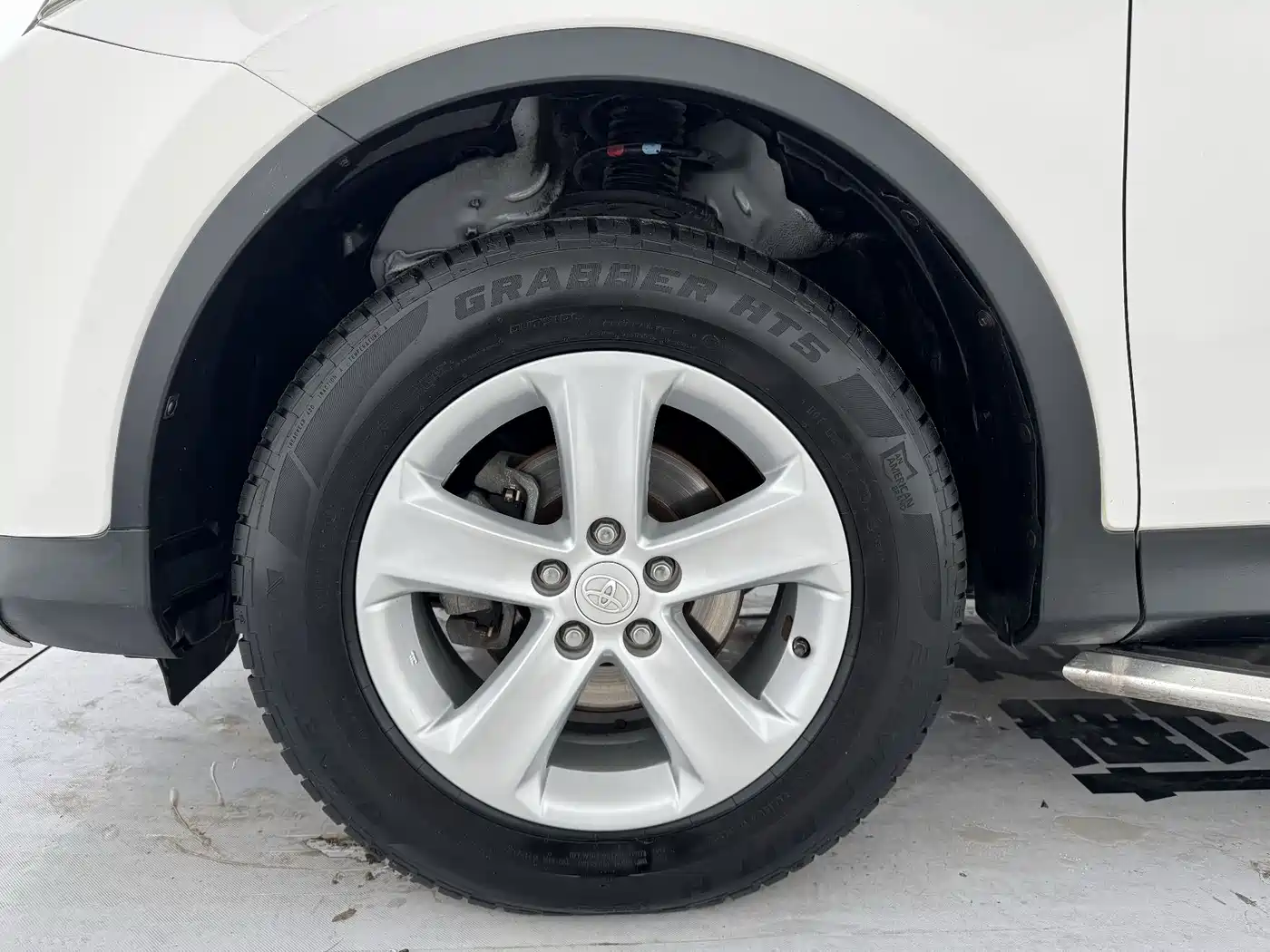 Toyota RAV4 Rongfang 2013 2.5L Auto 4WD Elite фото 8