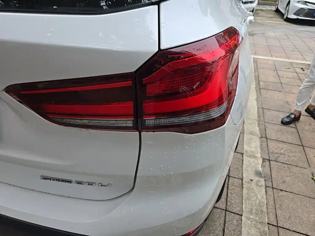 Photo 8 - BMW X1