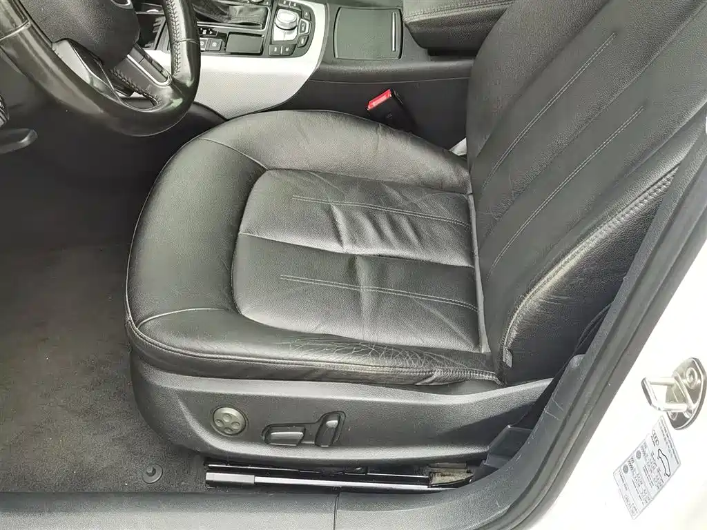 Audi A6L 2014 TFSI Standard фото 20