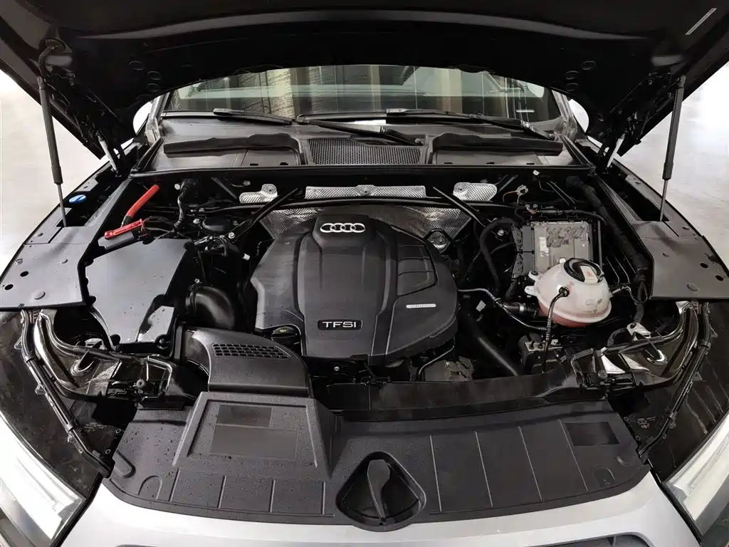 Audi Q5L 2020 Facelift 40 TFSI Honor Progressive фото 6