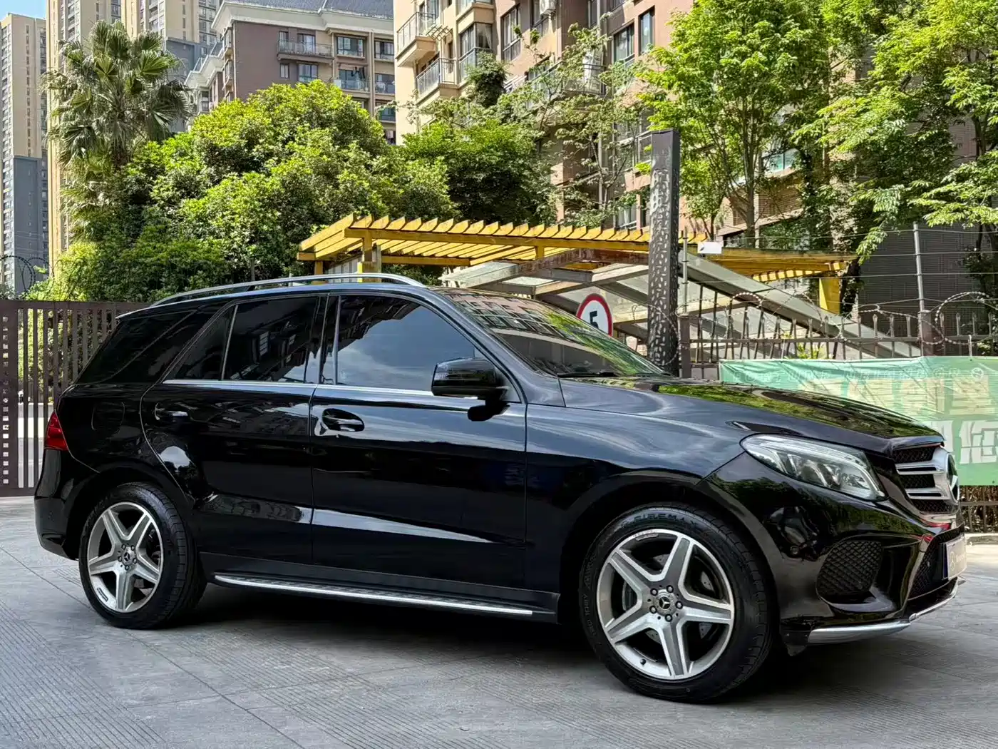 Mercedes-Benz GLE 2015 GLE 400 4MATIC фото 13