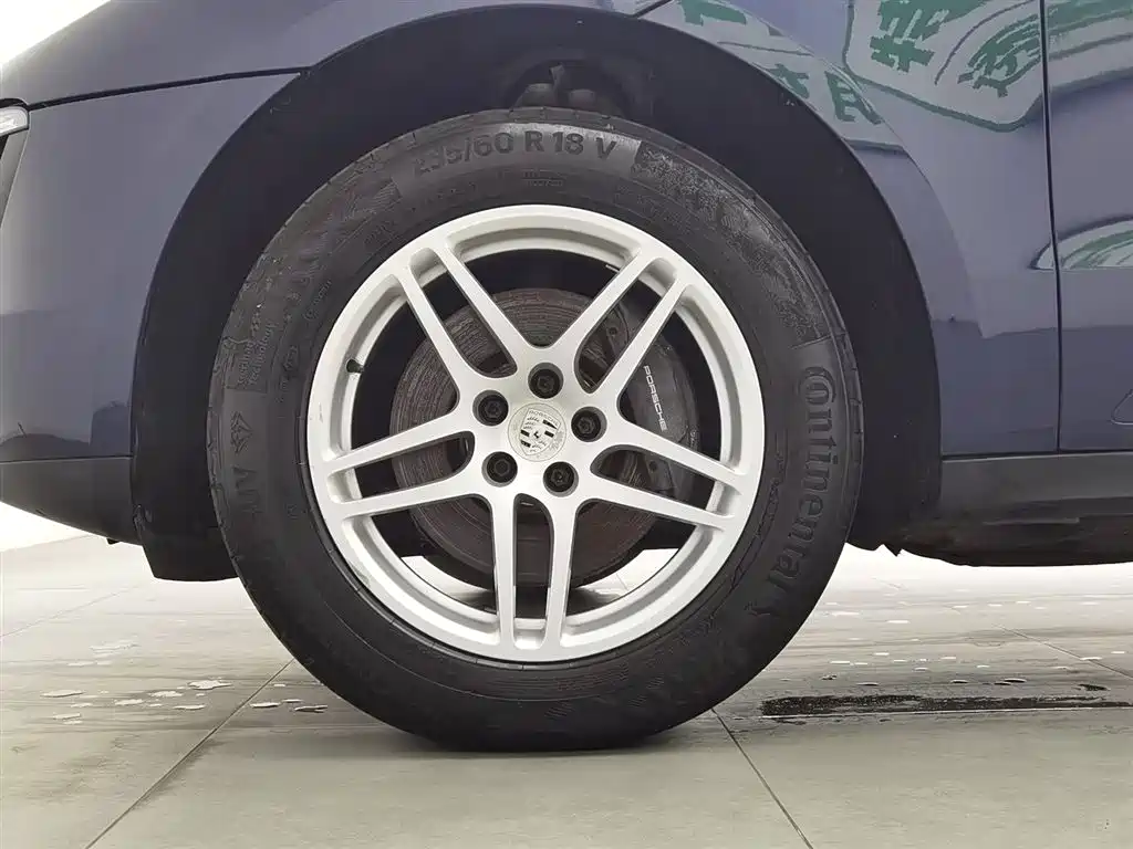 Porsche Macan 2017 Macan 2.0T фото 17