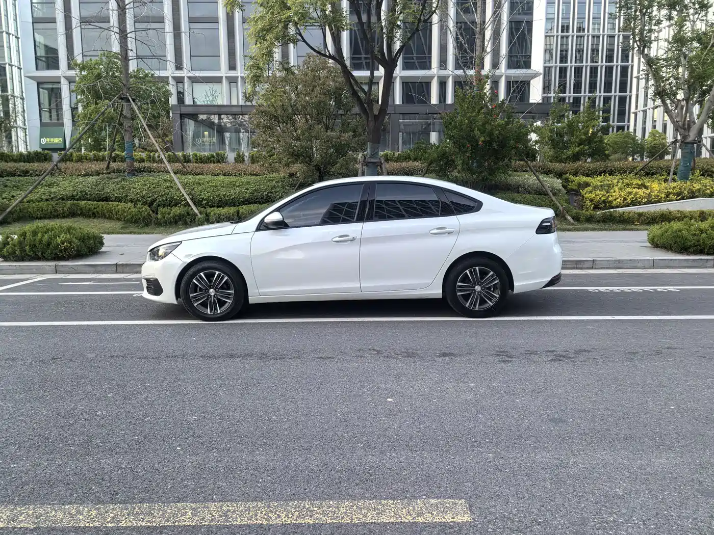 Peugeot 308 2016 1.6L Automatic Fashion фото 7