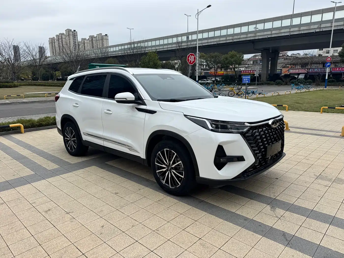 CHERY TIGGO 8 PRO