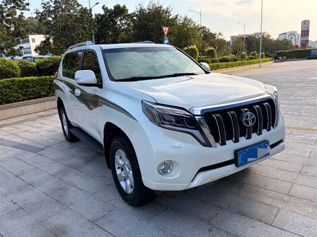 Toyota Prado 2016 2.7L Auto Luxury Edition фото 3