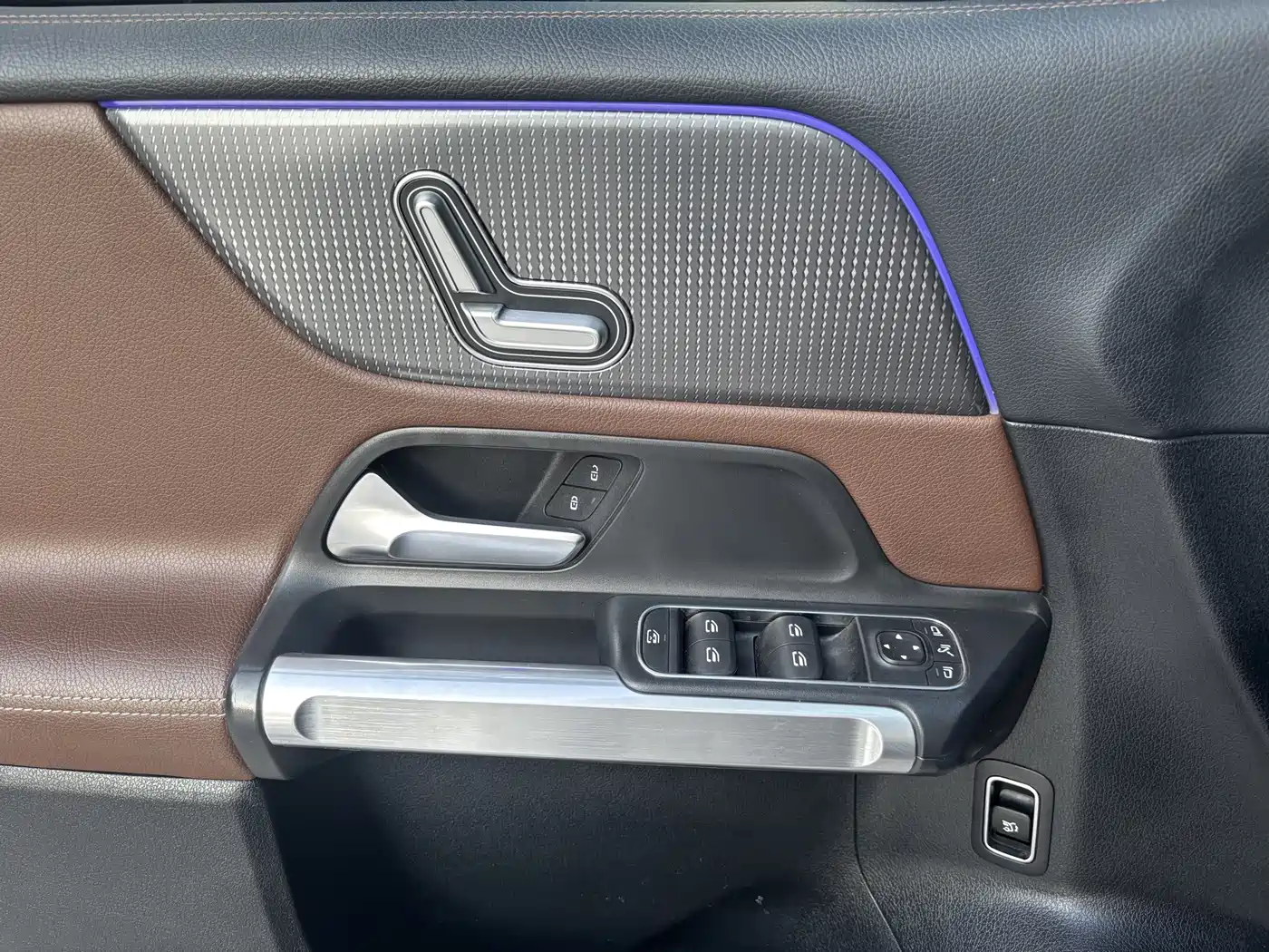 Mercedes-Benz GLB 2020 Facelift GLB 200 Dynamic фото 11