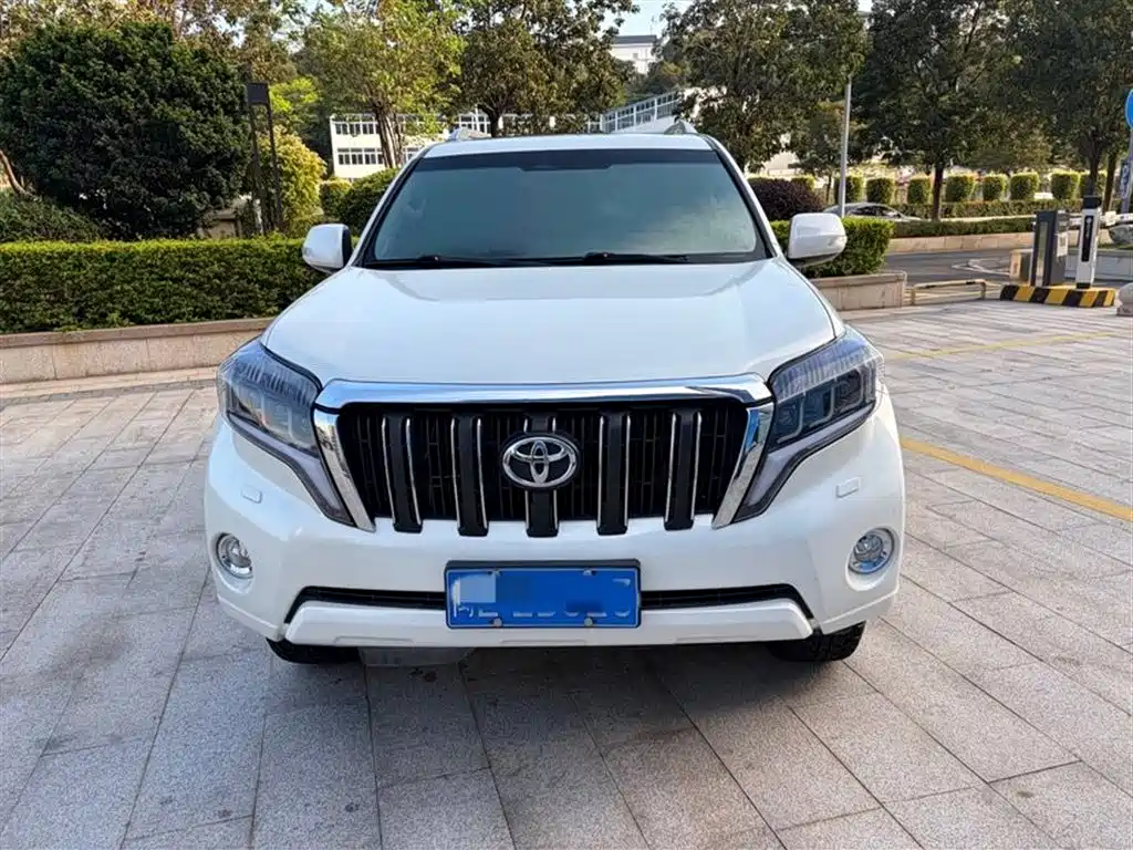 Toyota Prado 2016 2.7L Auto Luxury Edition фото 2