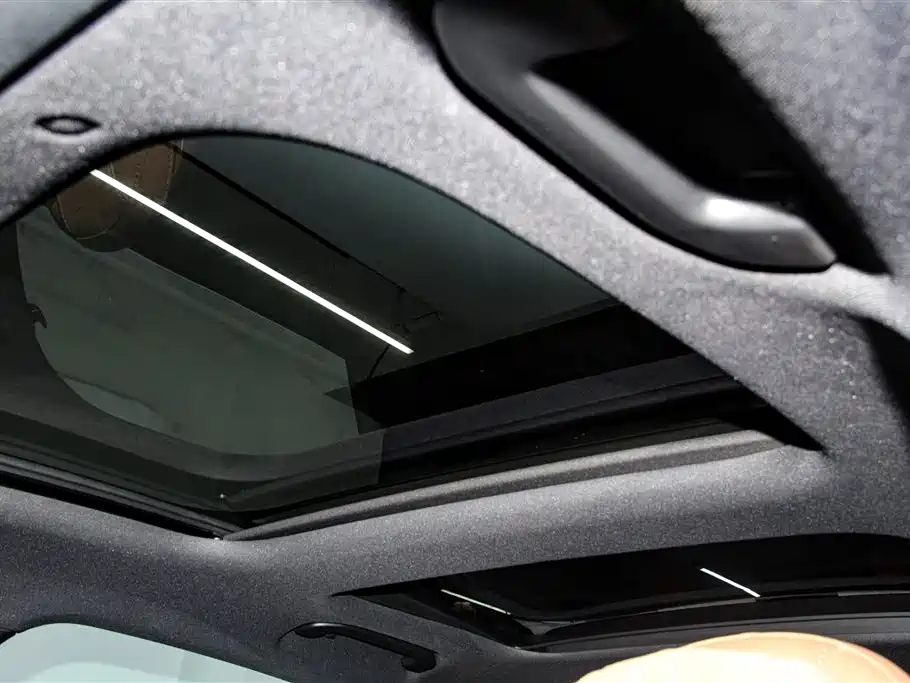 Mercedes-Benz E-Class 2024 E 300 L Fashion фото 28
