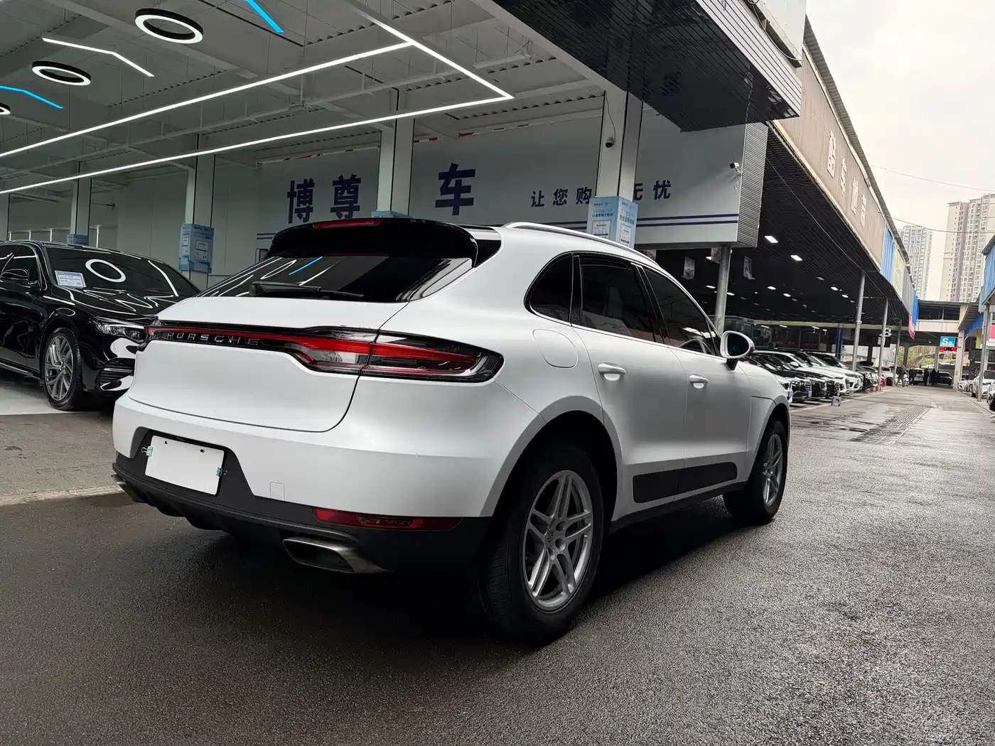 Porsche Macan 2022 Macan 2.0T фото 22