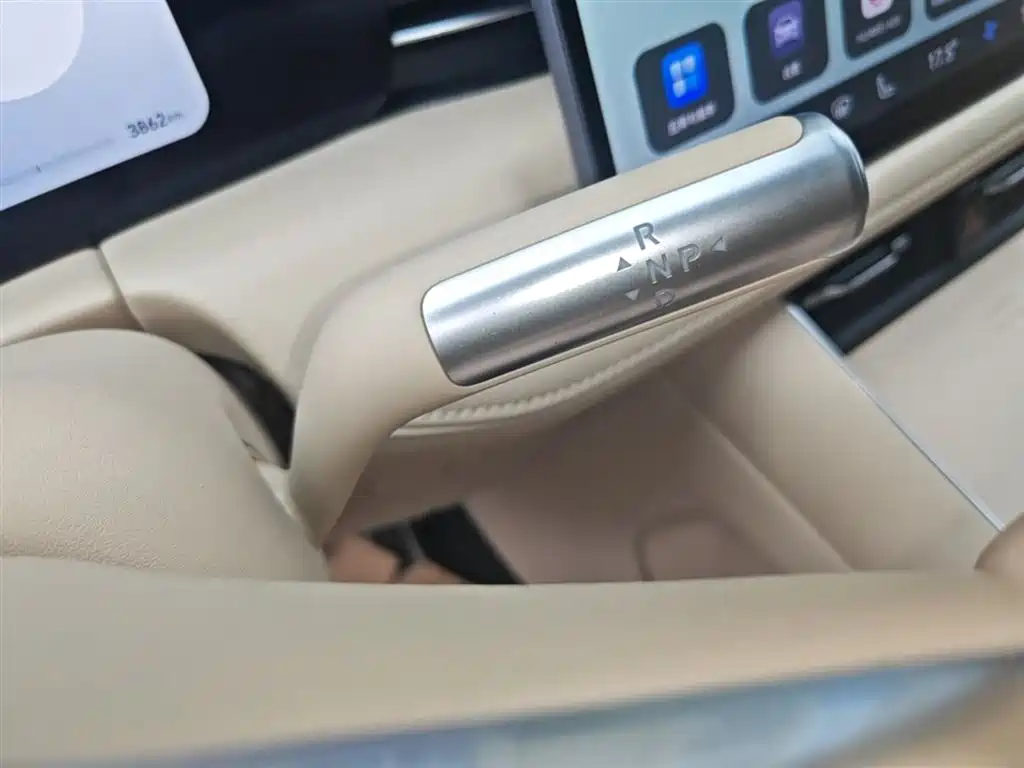 AITO Wenjie AITO M5 2025 Extended Range Ultra AWD фото 14