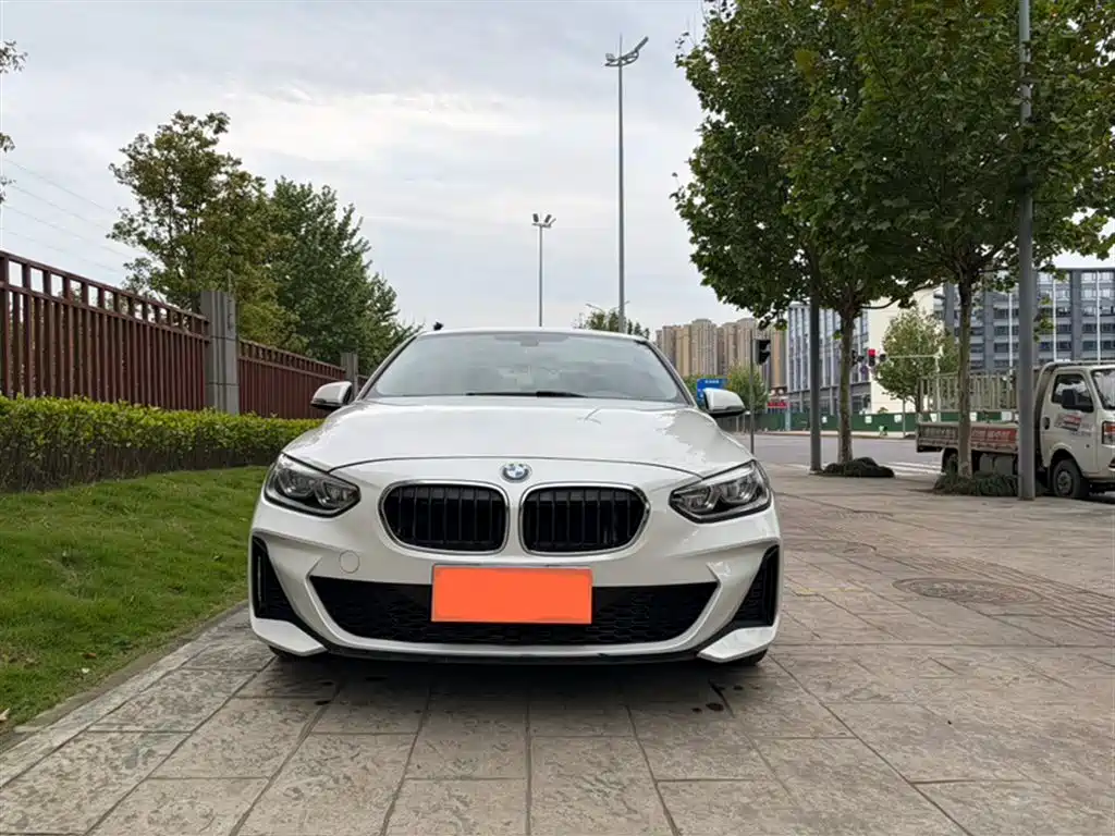 BMW 1 Series 2020 Model 120i M Sport Package фото 25