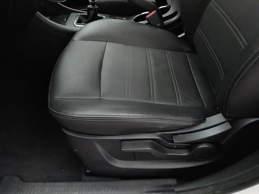BAIC Senova X65 2015 2015 2.0T Manual Elite