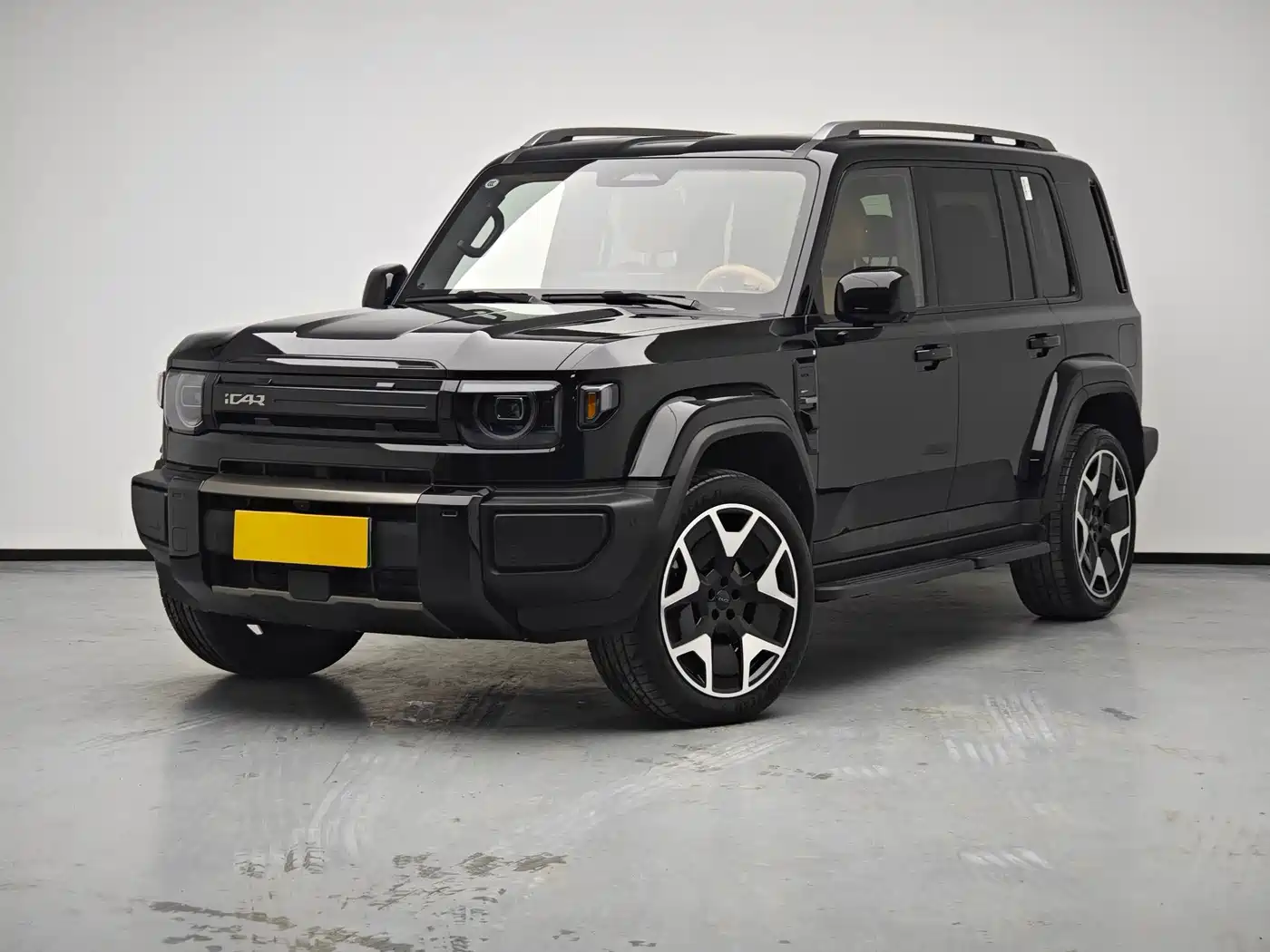 iCAR V27 2026 2026 200KM AWD Falcon 500