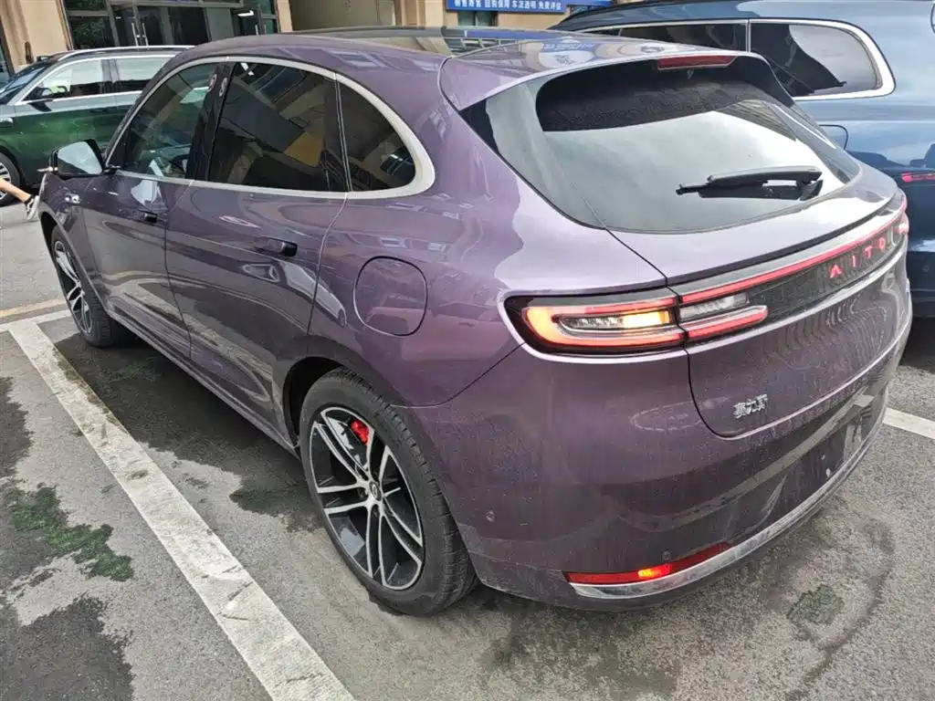 AITO Wenjie AITO M5 2025 Extended Range Ultra AWD фото 5