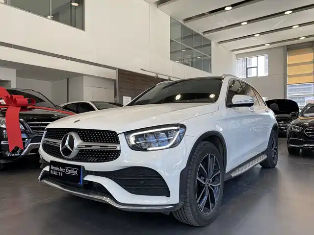 MERCEDES-BENZ GLC