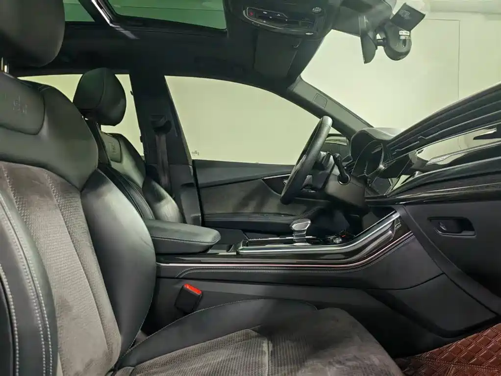 Audi Q8 2021 Model 55 TFSI Premium Dynamic фото 8