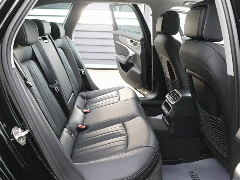 Audi A6 (Import) 2023 Model allroad quattro 55 TFSI Premium Off-road Version фото 22