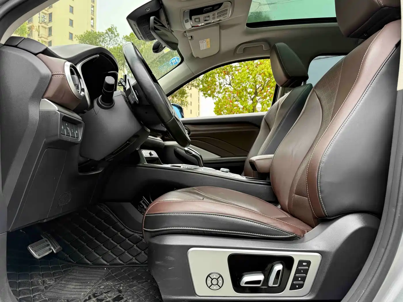 WEI PAI WEI BRAND VV6