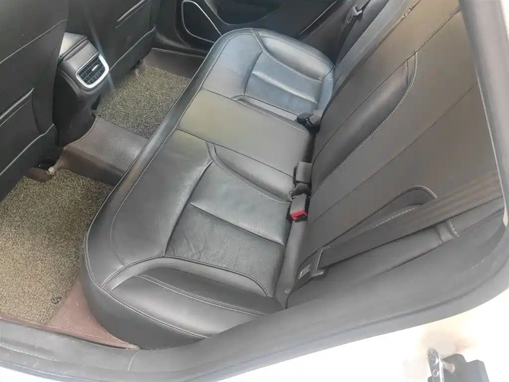 Buick Excelle 2015 15N Automatic Luxury фото 15
