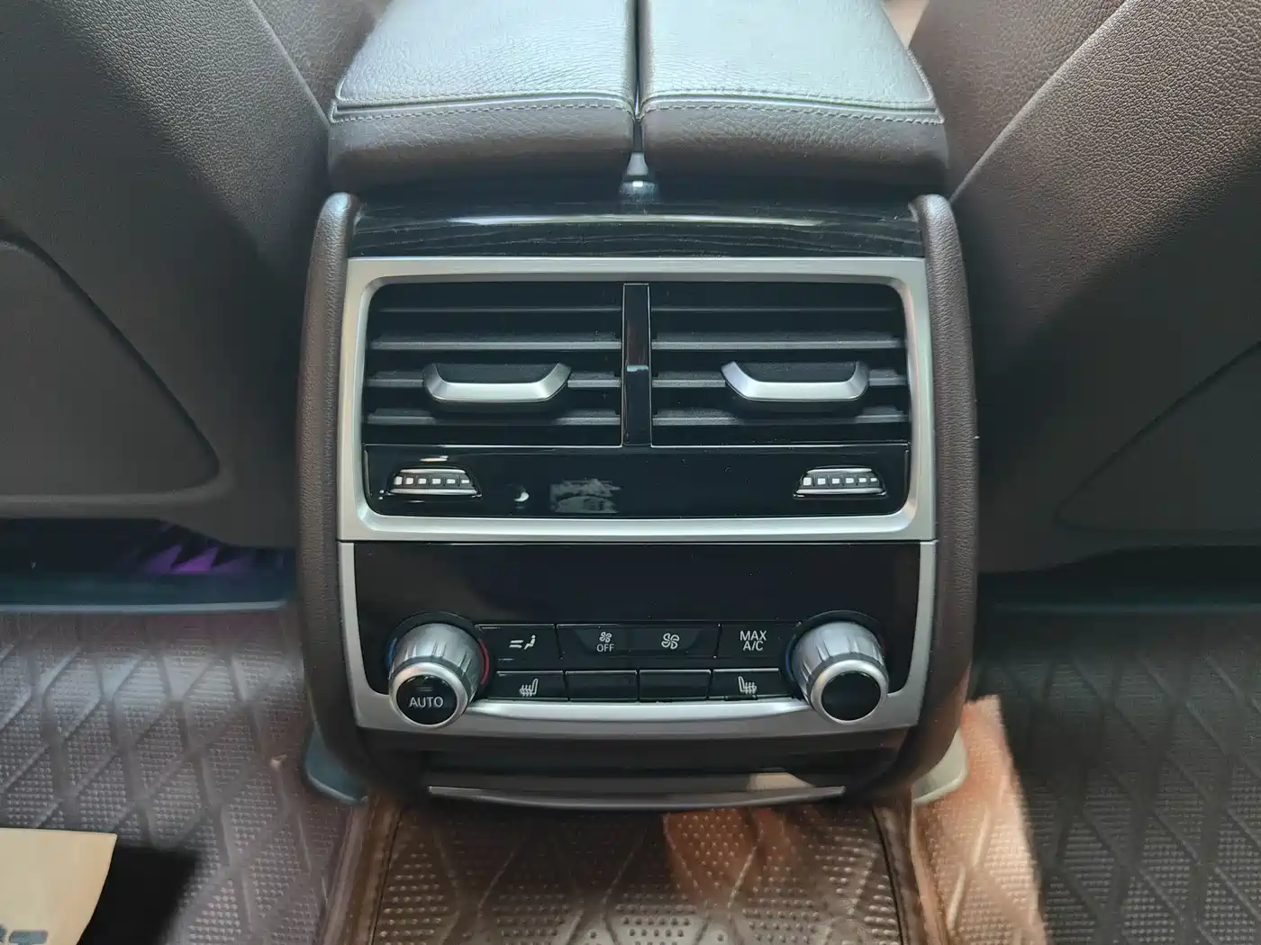 BMW 7 Series 2018 730Li Leading Type Excellence Package фото 16