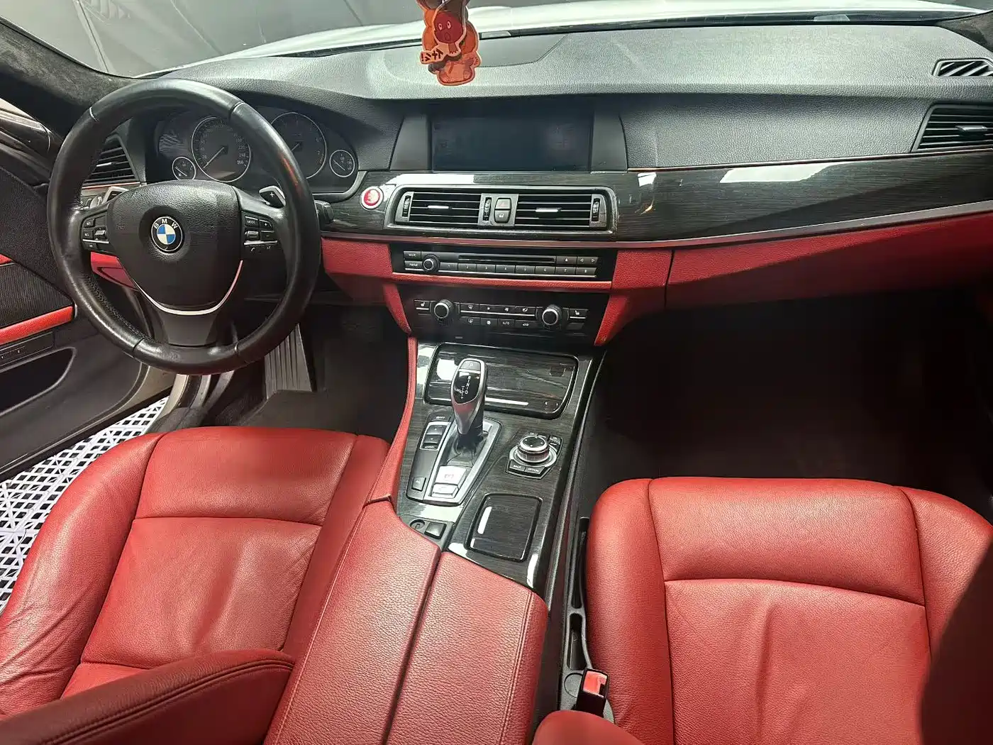 BMW 5 Series 2011 535Li Leading фото 7