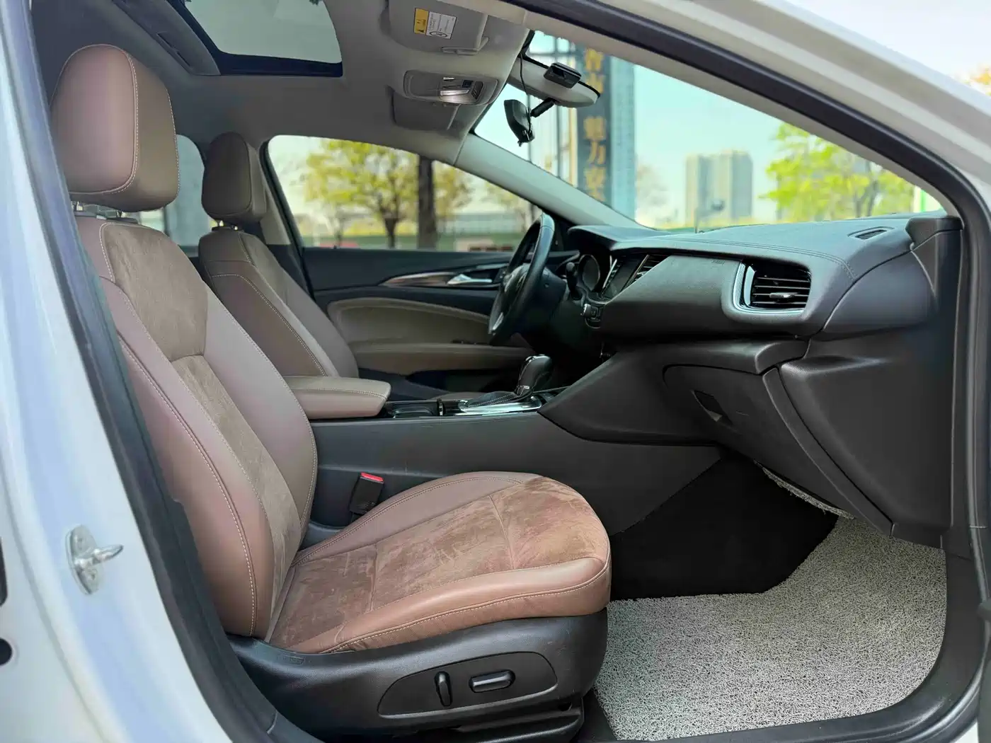Buick Regal 2019 20T Elite China VI фото 14