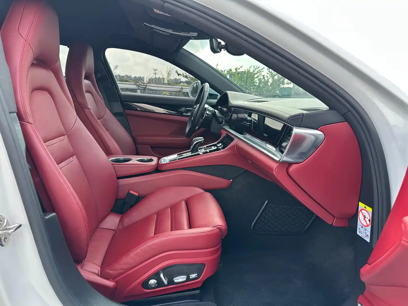 Porsche Panamera 2017 Panamera 4 Sport Turismo 3.0T фото 13